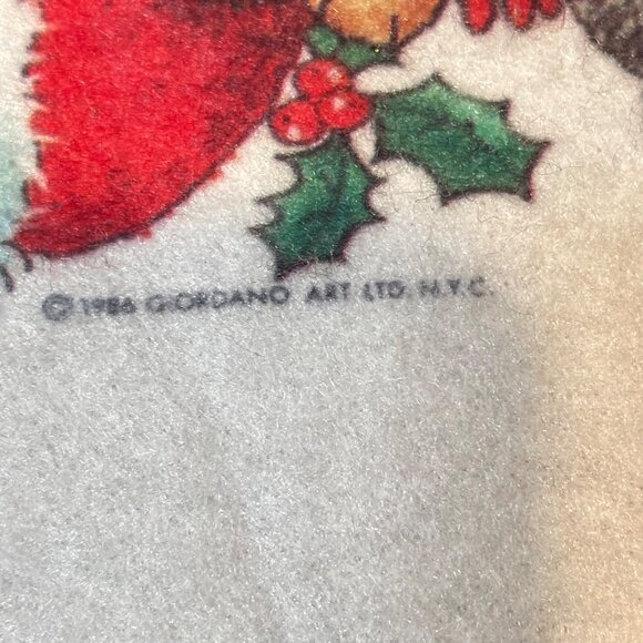 Vintage White Christmas Tree Skirt With Santa & Toy Print Quilted Texture Scallo - Picture 8 of 15